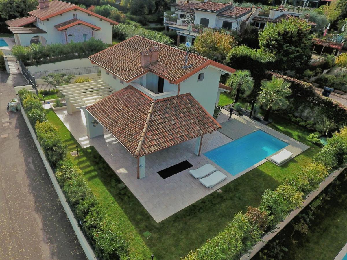 Ferienhaus Casa Sulle Colline Di Barcuzzi Pool, Garden And Barbecue Bagian luar foto